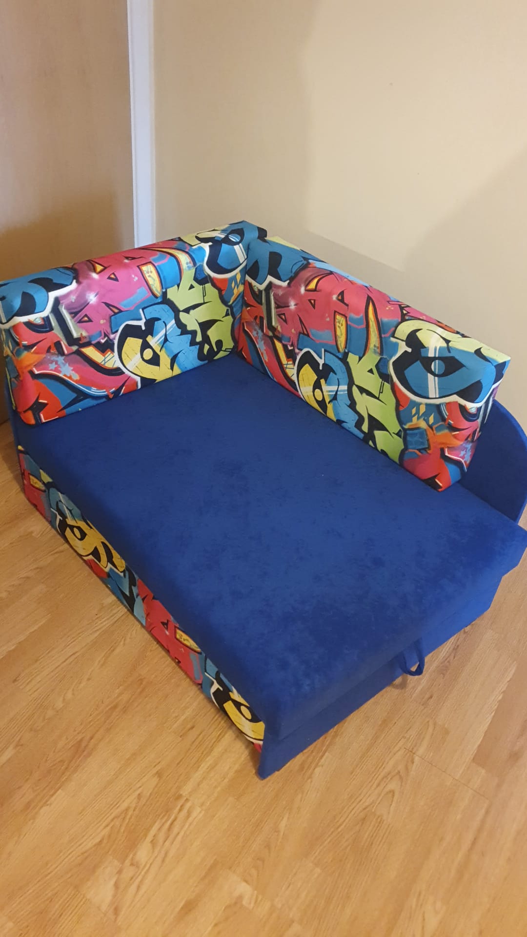 UNIVERSAL CORNER SOFA BED KUBUS CUBE / Children room