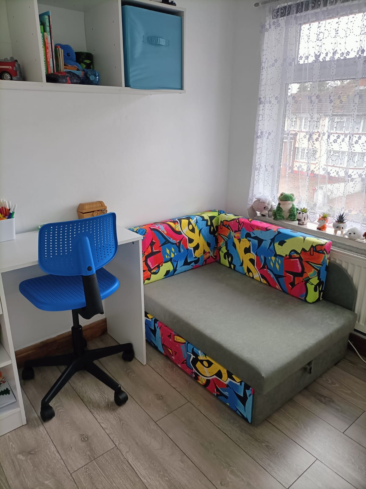 UNIVERSAL CORNER SOFA BED KUBUS CUBE GREY / GRAPHITI Children room