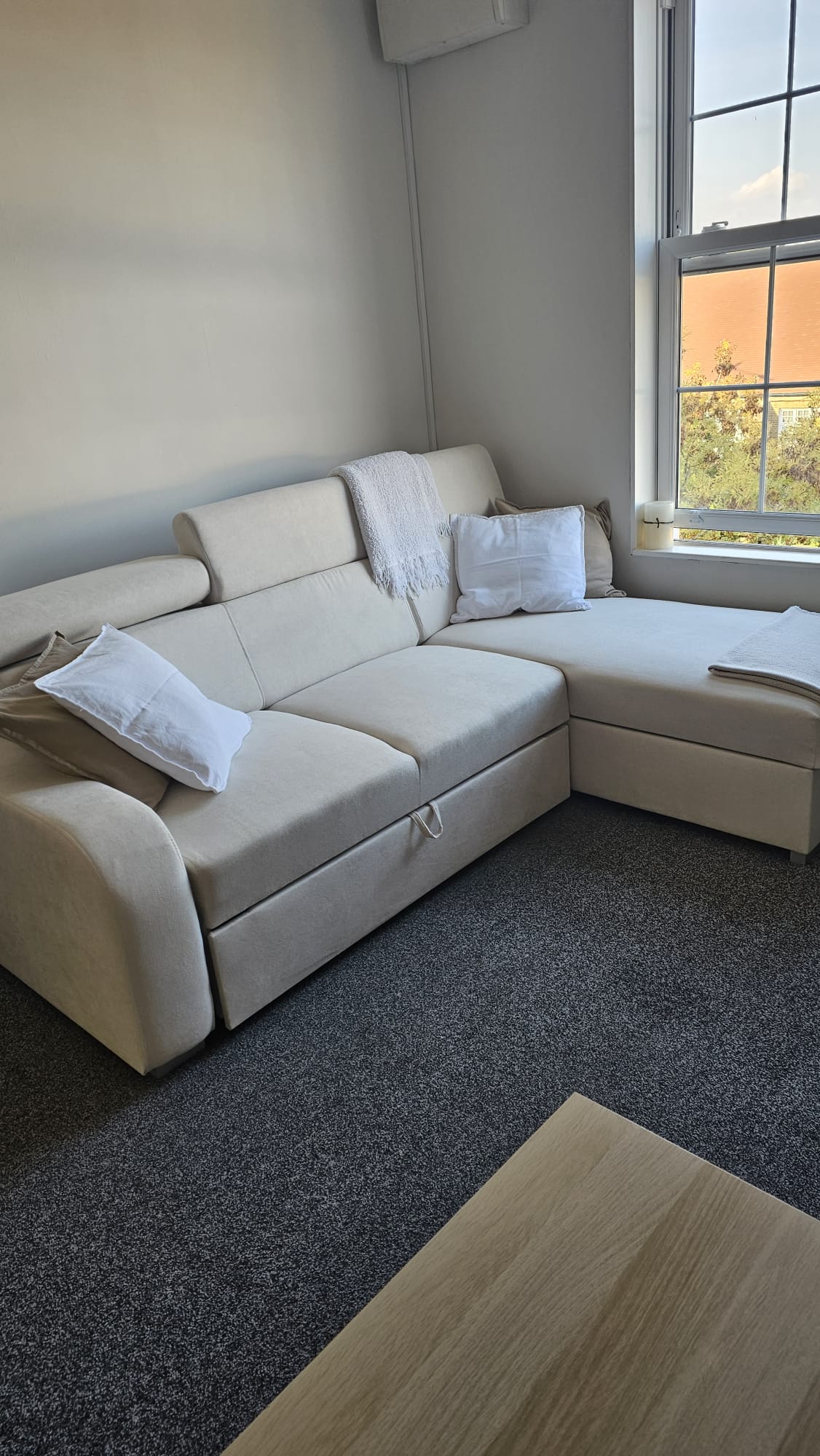 UNIWERSALNA ROZKŁADANA SOFA NAROŻNA ASTEE 235CM ŁATWA W CZYSZCZENIU TKANINA REGULOWANY ZAGŁÓWEK WYBÓR KOLORÓW/SPRĘŻYN + PIANKA